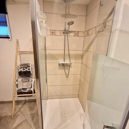 Le Twenty فندق مبيت وإفطار 4*