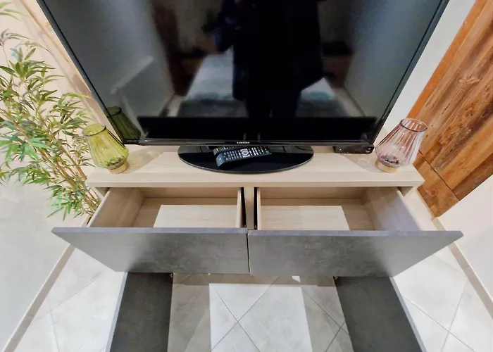 Le Twenty Oda ve Kahvaltı 4*